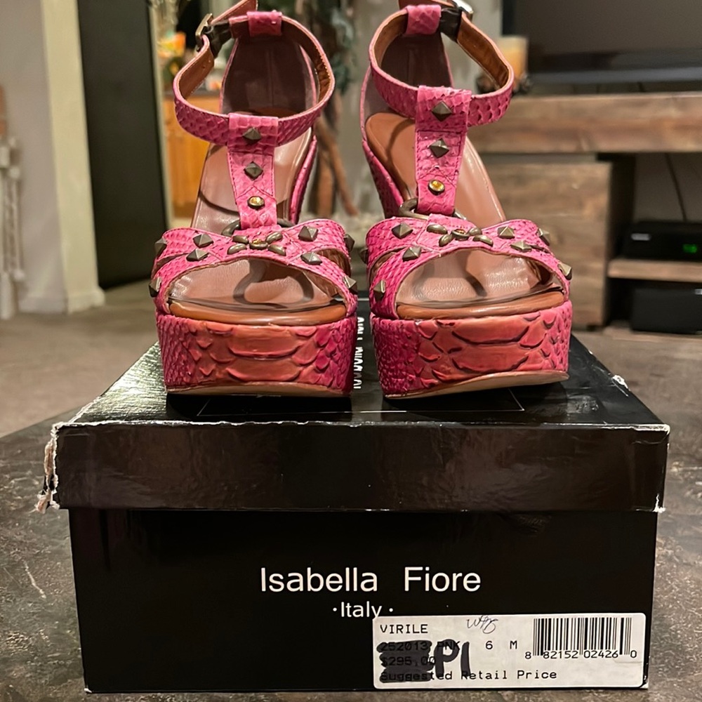 Isabella Fiore snakeskin wedge